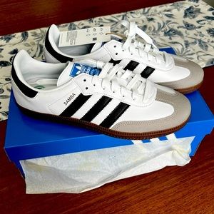 Adidas Samba Vegan size 7 M/8.5 W